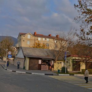 Геленджик, Улица Кирова, 22: фото