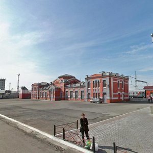 Pobedy Square, 10Б, Barnaul: photo