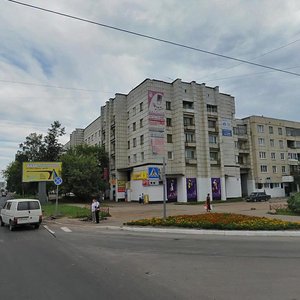 Тихвин, 3-й микрорайон, 2/3: фото