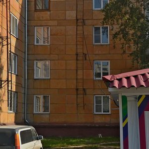 Красноярск, Улица 60 лет Октября, 19: фото
