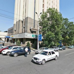 Gogol Street, 39, Almaty: photo