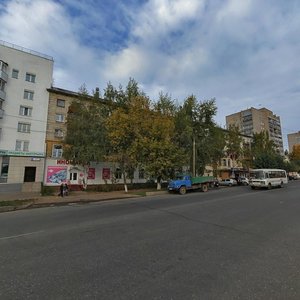 Киров, Улица Ленина, 127А: фото