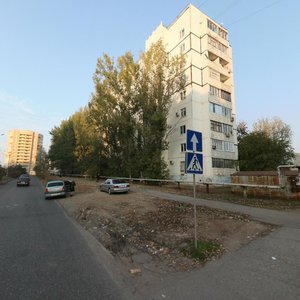 Астрахань, Улица Валерии Барсовой, 12: фото