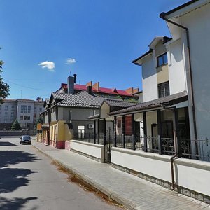 Луцк, Улица Ярощука, 3: фото