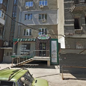 Marshala Bazhanova Street, 8, Kharkiv: photo