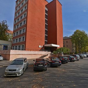 Charnyshewskaga Street, 10, Minsk: photo