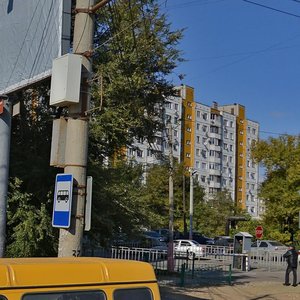 Волгоград, Улица Качинцев, 108: фото