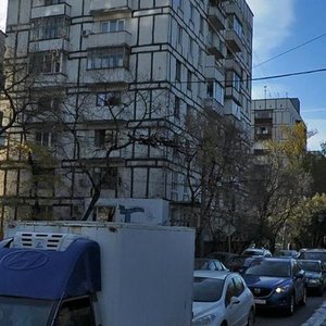 Tryokhgorny Val Street, 24, Moscow: photo
