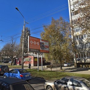Rozy Lyuksemburg Street, 38, Stavropol: photo