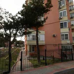 Геленджик, Курзальная улица, 40А: фото