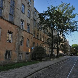 Львов, Улица Генерала Чупрынки, 45: фото