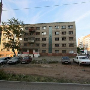 Neftyanikov Street, 62А, Perm: photo