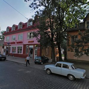 Holovna vulytsia, 132, Chernivtsi: photo