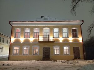 Ulitsa Revolyutsii, 17, : foto