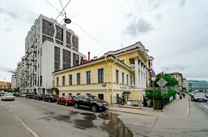 Reznaya Street, 6, Saint Petersburg: photo