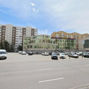 Baurjan Momışulı Cad., No:8, Astana: Fotoğraflar