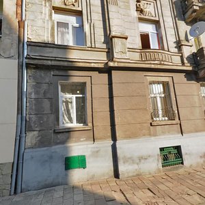 Vulytsia Henerala Chuprynky, 64, Lviv: photo