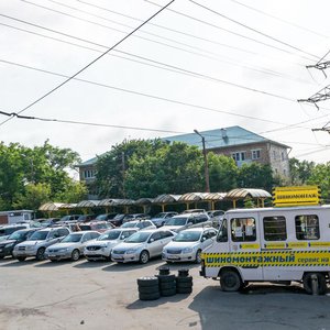 Владивосток, Октябрьская улица, 20: фото