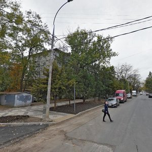 Ulitsa Yana Poluyana, 50, : foto