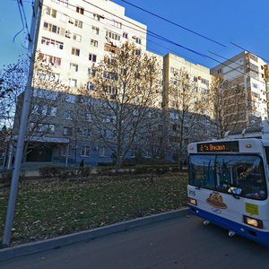 Lva Tolstogo Street, 2, Stavropol: photo