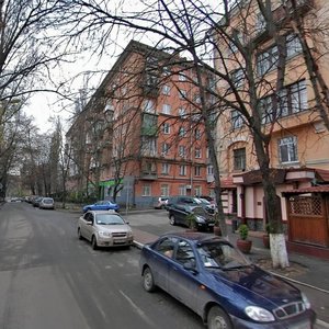 Kyrylo-Mefodiivska Street, 16/12, Kyiv: photo