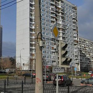 Москва, Улица Исаковского, 33к4: фото