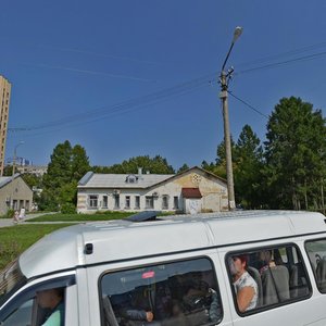 Новосибирск, Улица Иванова, 31: фото