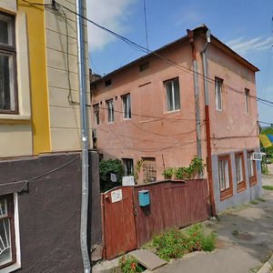 Starobilska vulytsia, 1, Chernivtsi: photo