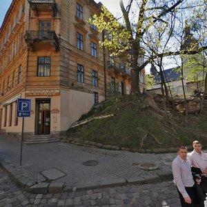 Львов, Улица Лысенко, 2: фото
