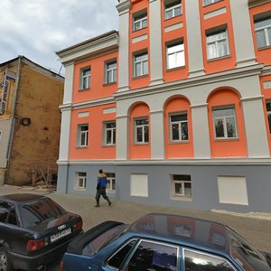 Gertsena Street, 3, Kirov: photo
