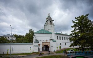 Bogoyavlenskaya Square, 25к8, Yaroslavl: photo