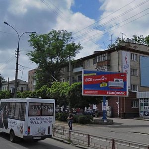 Nebesnoi Sotni Street, 15, : foto