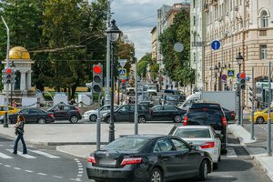 Москва, Малая Никитская улица, 2/1с1: фото