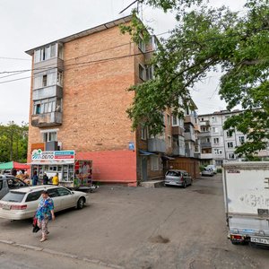 Владивосток, Русская улица, 68/1: фото