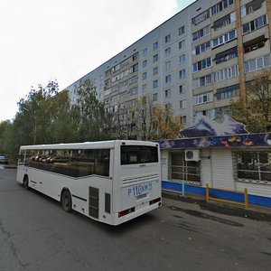 Нижнекамск, Улица Бызова, 17Б: фото