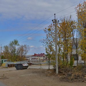 Саратов, Улица имени Братьев Никитиных, 18: фото