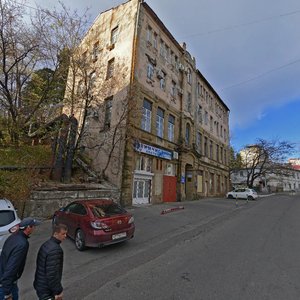 Туапсе, Комсомольская улица, 3: фото