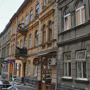 Львов, Пекарская улица, 10: фото