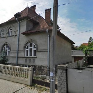 Chornomorska vulytsia, 4, Chernivtsi: photo