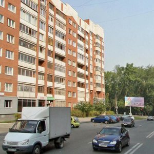 Surikova Street, 2, Yekaterinburg: photo