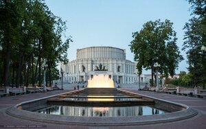 Paryzhskaj Kamuny Square, 1, Minsk: photo