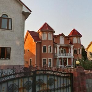 Vladimir Ivanılov kóshesi, 12А, Almaty: photo