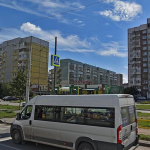 Тольятти, Улица 70 лет Октября, 19: фото