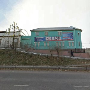 Poliny Osipenko Street, 2, : foto