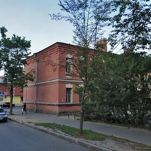 Aleksandrovskaya Street, 15/14, Lomonosov: photo