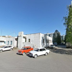 70-letiya Oktyabrya Street, 10, : foto