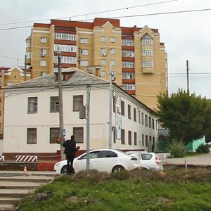 Akademika Arbuzova Street, 12, Kazan: photo