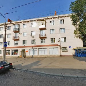 Holovna vulytsia, 187, Chernivtsi: photo