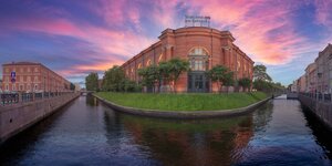 Naberezhnaya Admiralteyskogo kanala, 2И, Saint Petersburg: photo