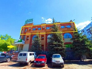Novo-Vokzalnaya Street, 130, Samara: photo